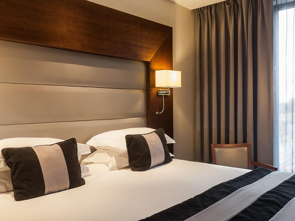 Hotel Park Grand Heathrow Hounslow Esterno foto