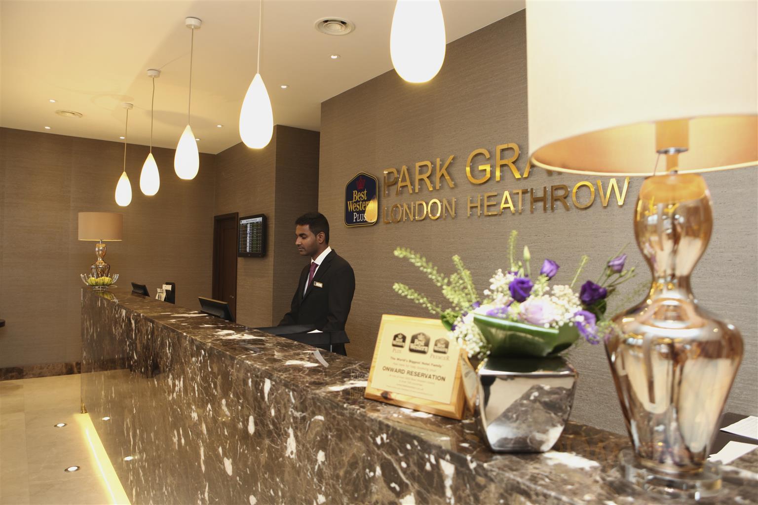 Hotel Park Grand Heathrow Hounslow Esterno foto