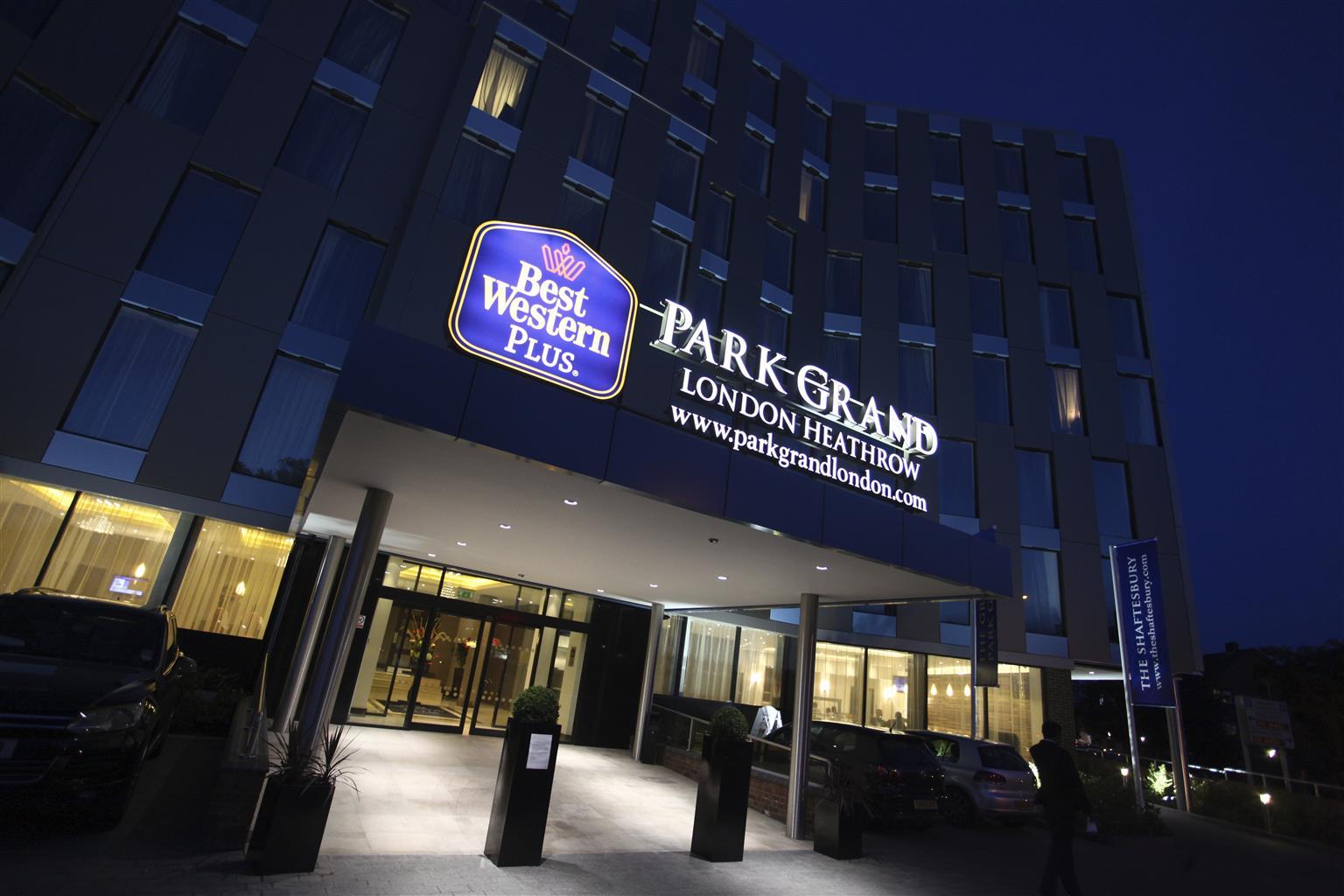 Hotel Park Grand Heathrow Hounslow Esterno foto