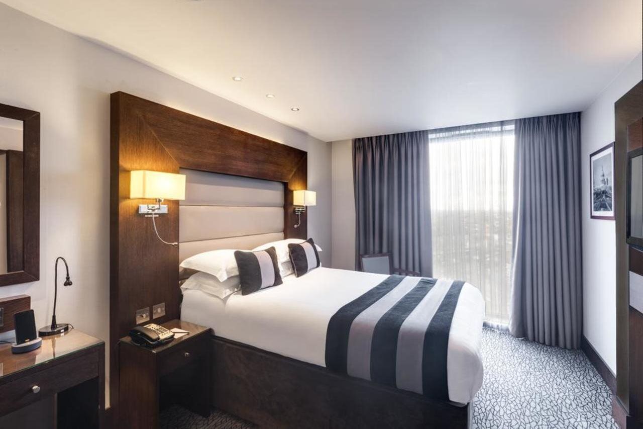 Hotel Park Grand Heathrow Hounslow Esterno foto