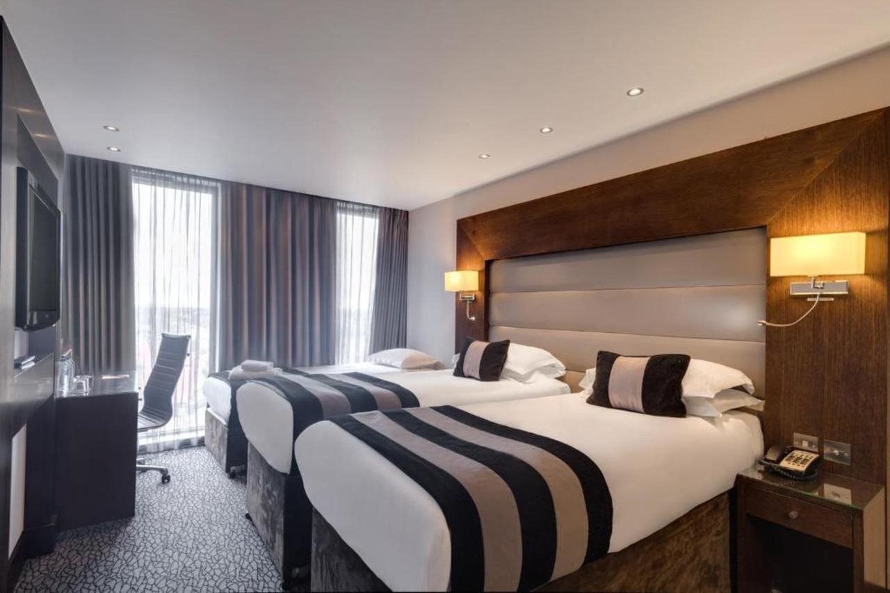 Hotel Park Grand Heathrow Hounslow Esterno foto